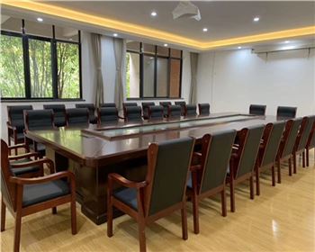 西安羞羞的视频在线观看辦公家居多年專注木製辦（bàn）公家具