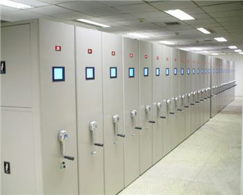 羞羞的视频在线观看密集架到底有多實用？看完這篇（piān）你就知道。